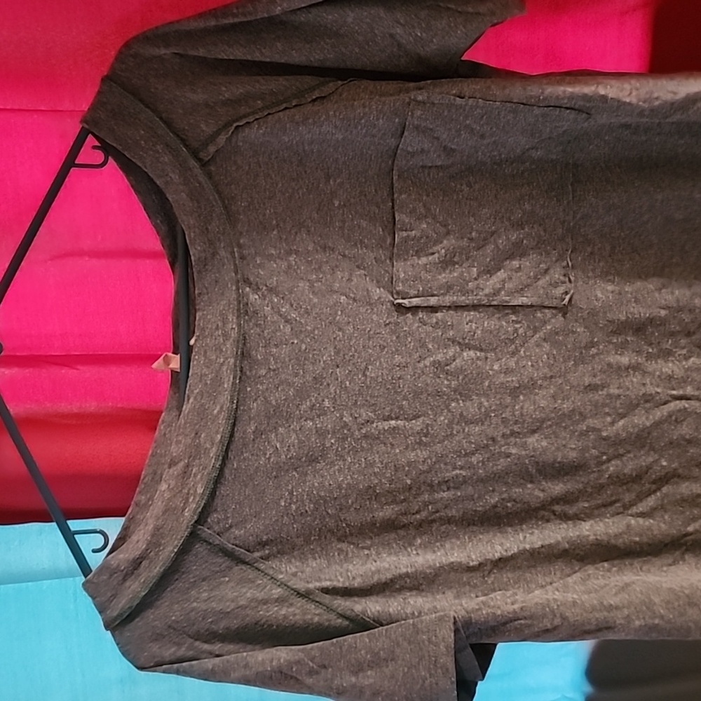 NWOT Short Sleeve baggy shirt - Picture 5 of 5